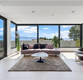 5 bedroom beachfront villa with heated pool near Omis, sleeps 9